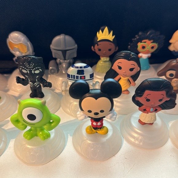 McDonalds 100th Disney toys quantity of 27 - Picture 3 of 4